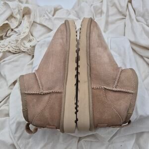 UGG Classic Mini II boots in the light chestnut Women's  bootie US 6